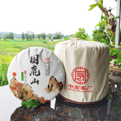 Top Zhonghongying KunLushan Cha Ancient Tree Tea 357g Organic Pu'er Spring Tea
