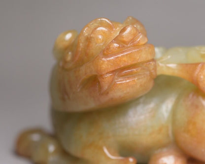 Chinese Antique Hetian Jade Carved Sculpture Exquisite Beast Statue Collections
