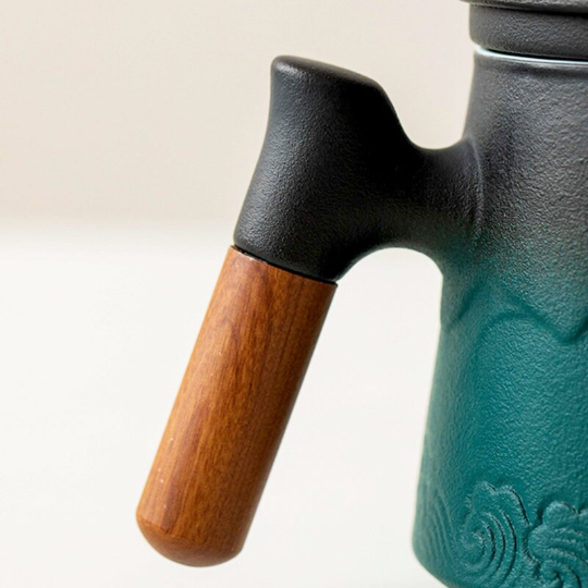 Ceramic Tea Mug with Strainer Mountain and Waves Tea Cup 450ml