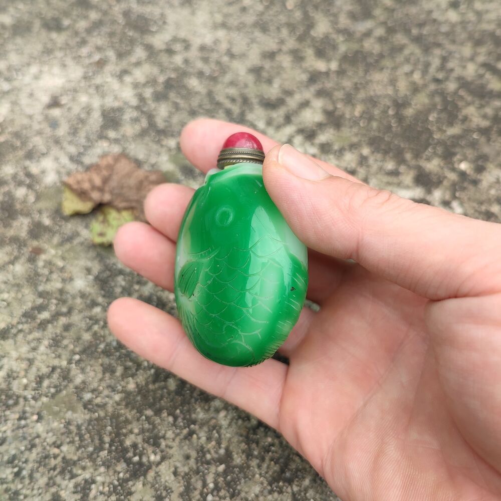 collections peking chinese glass snuff bottle carved statue antique carving fish
