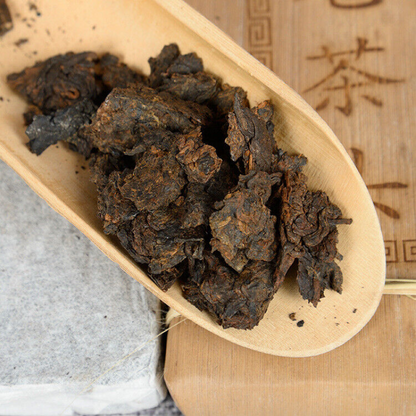 Old Tea Head Golden Bud Brick Ripper Tea Brick 250g Natural Black Tea-