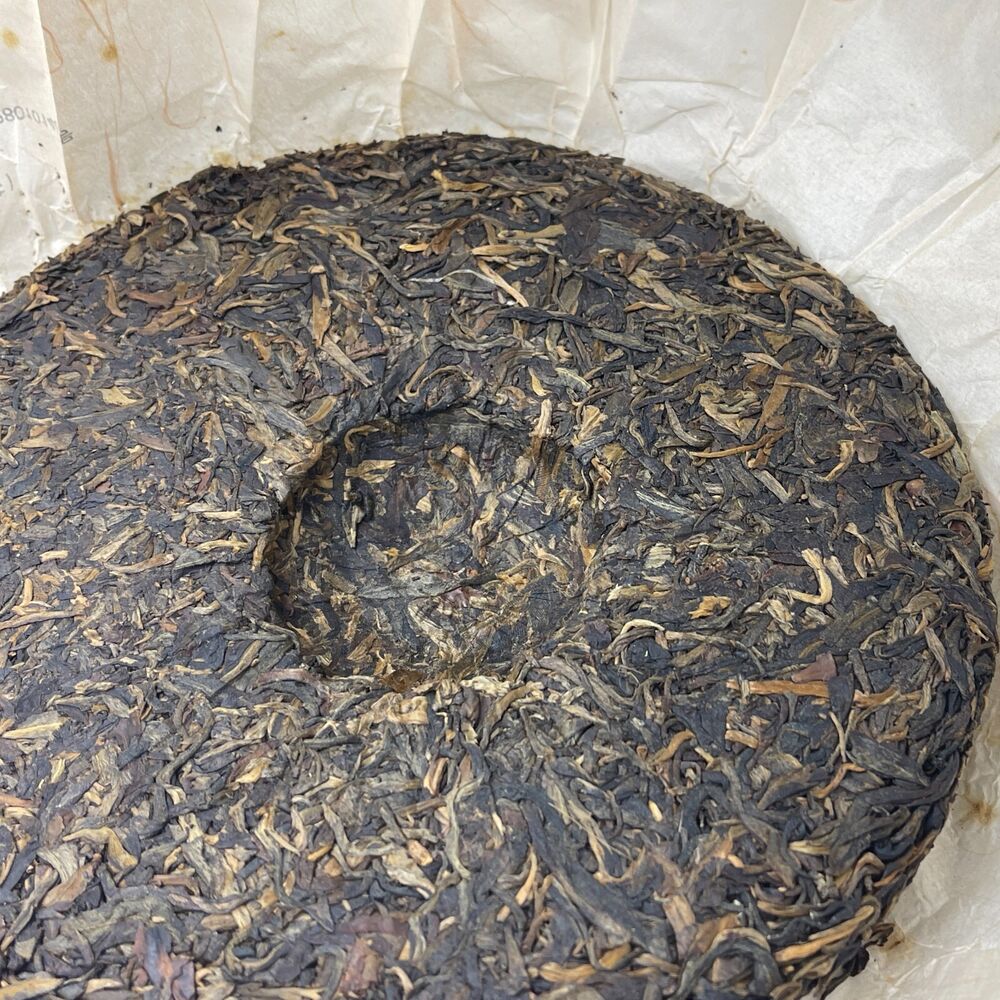 Pu'er tea, 2011, Guoyan Xishuangbanna, Yiwu Dashu Tea - Fengzhai Yiwu Dashu Tea Village, 400g