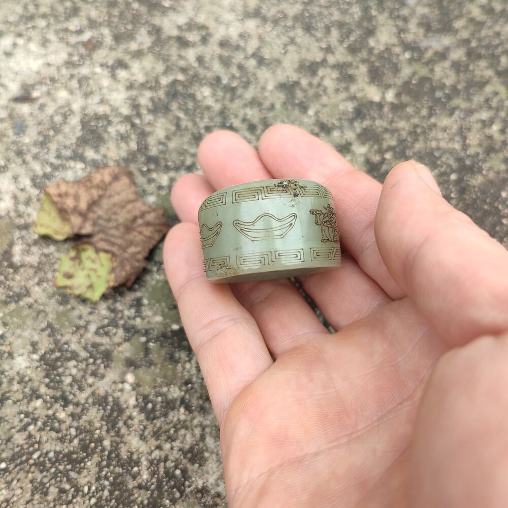Chinese Hotan Hetian Jade Carving Sculpture Collector Thumb Ring Jewelry 招财进宝