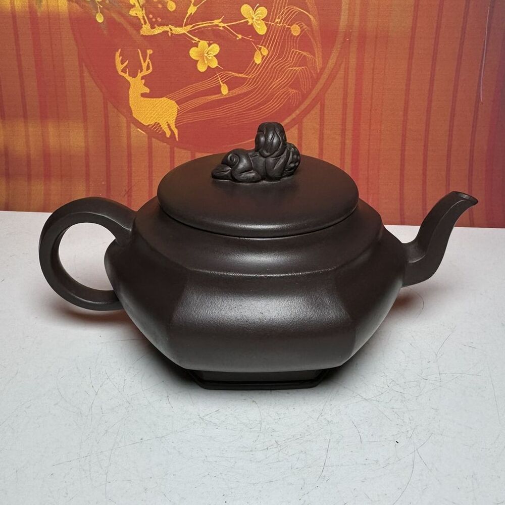Chinese Yixing Purple Clay Teapot Tea Set Pot Zisha Ceramic Cute Decor Figurine