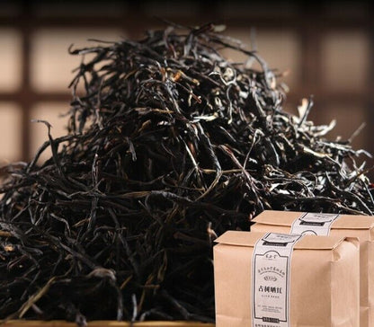 春天云南灵昌野生紫色芽滇红红茶功夫滇红茶-