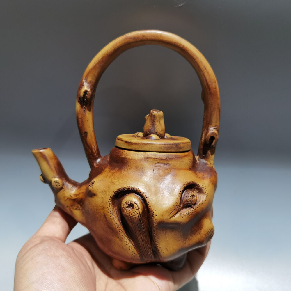 Chinese Yixing Zisha Clay Handmade Exquisite Teapot（供春提梁 底款：供春）