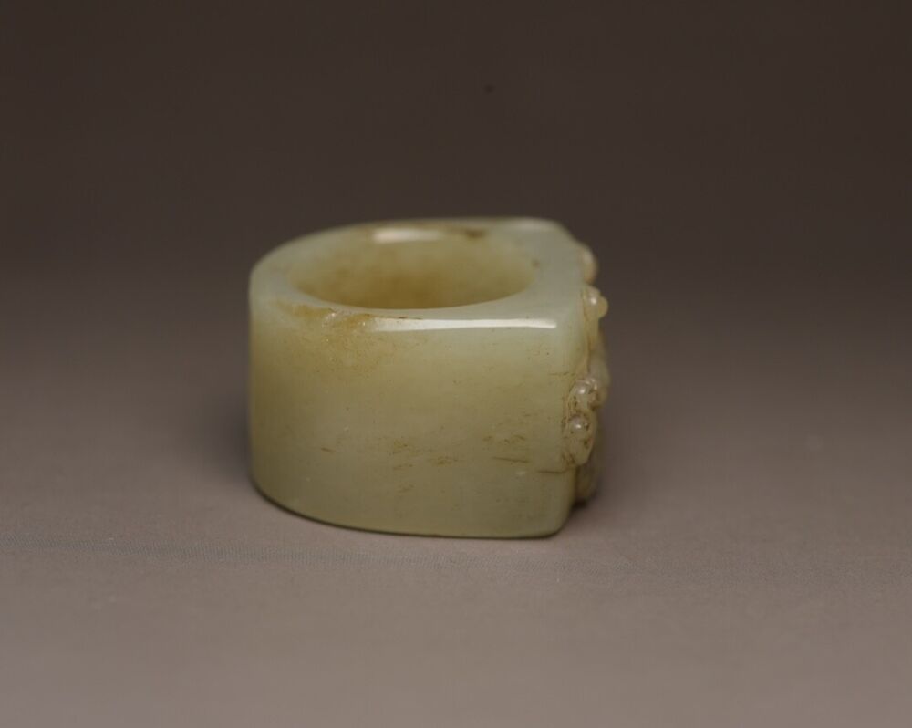 Chinese Hetian Jade Carved Nice Unique Sculpture Collector Thumb Ring Jewelry