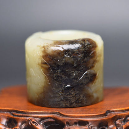 Chinese Natural Hetian Jade Carved Unique Sculpture Collector Thumb Ring Jewelry