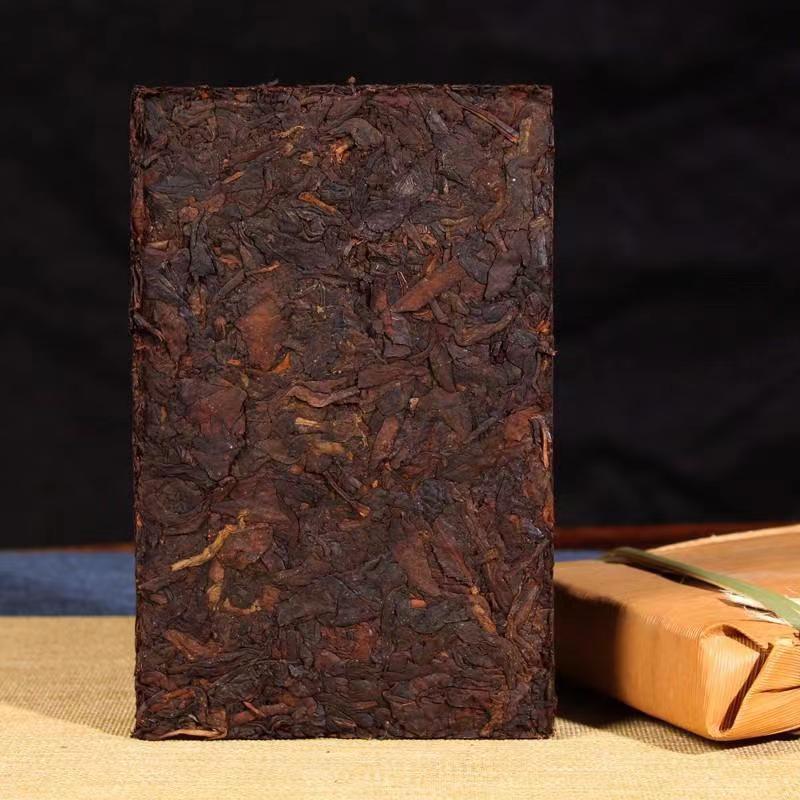 Yunnan Boiled Pu-erh Tea Brick Pu'er Black Tea 250g Menghai Maker -