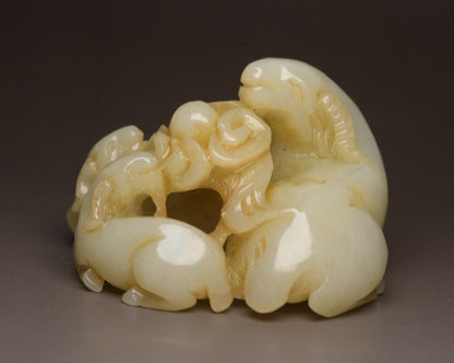 Chinese Old Natural Hetian Jade Carved Sheep Statue Collection Sculpture Artwork