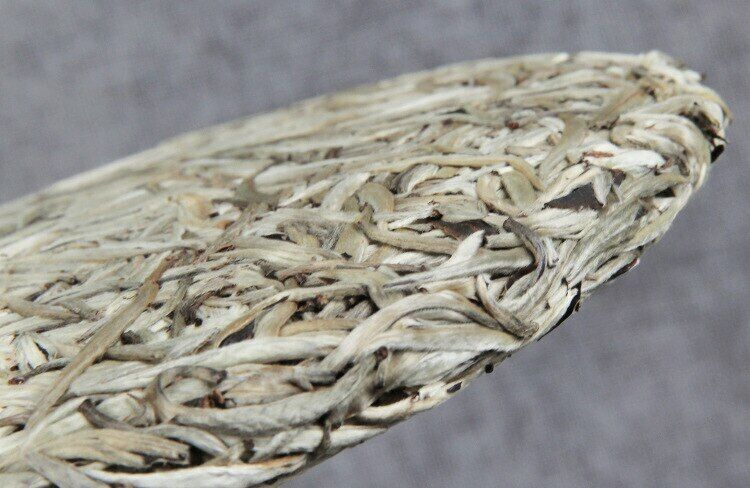 2018 Silver Needle White Tea Ancient Tree Moonlight White Single Buds Tea 357g