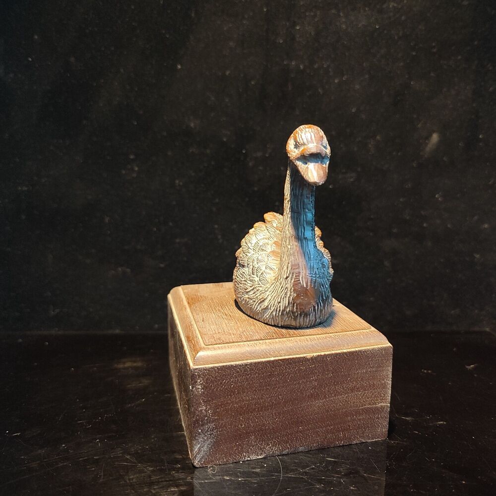 Nice little carving carved wood stand swan sculpture wooden decoration bird gift