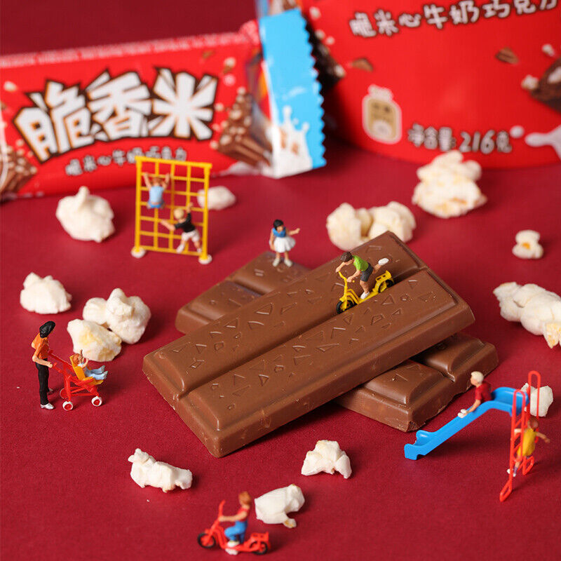 脆香米牛奶夹心巧克力童年零食 Crispy Rice Milk Filled Chocolate Childhood Snack