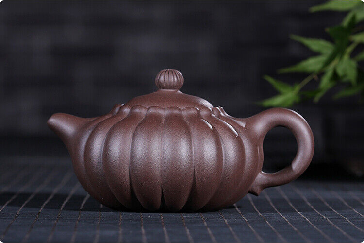 Chinese Yixing Zisha Clay Handmade Exquisite Teapot