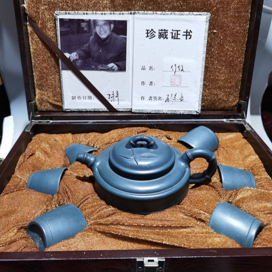 Chinese Yixing Zisha Clay Handmade Exquisite Teapot （竹段套壶 底款：顾景舟)