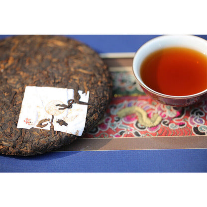 Top-Grade Yi Wu Cha Tea Yunnan 357g Aged Pu'er Tea Organic Old Pu'er Tea