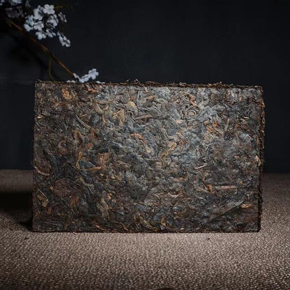 Yunnan Boiled Tea Pu'er Black 250g Yiwu Old Tree Puerh Mature Brick-