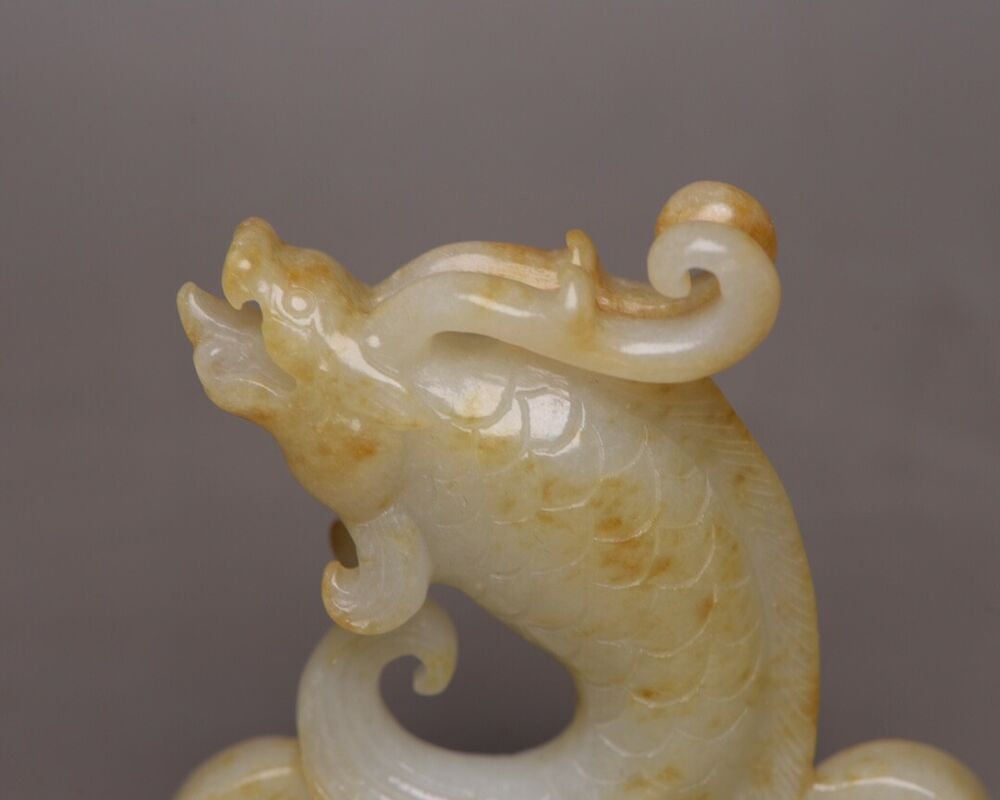 Chinese Natural Hetian Jade Hand Carving Animal Statue Unique Wonderful Art Rare
