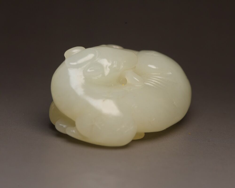 Antique Chinese Top Natural Hetian Jade Carving Beast Statue Exquisite Figurines