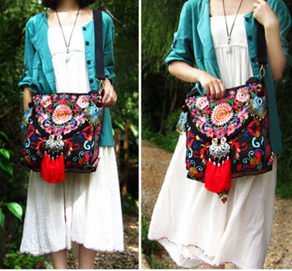 Canvas Embroidered Handbags Vintage Handmade Feather Tassel Soft Shoulder Purses