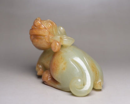 Chinese Antique Hetian Jade Carved Sculpture Exquisite Beast Statue Collections
