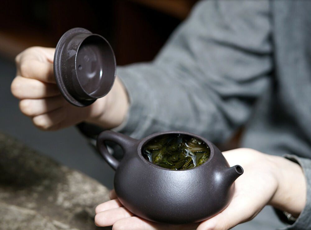 250cc chinese Yixing Handmade Zisha Black clay Teapot Shi piao Hu Tea Pot