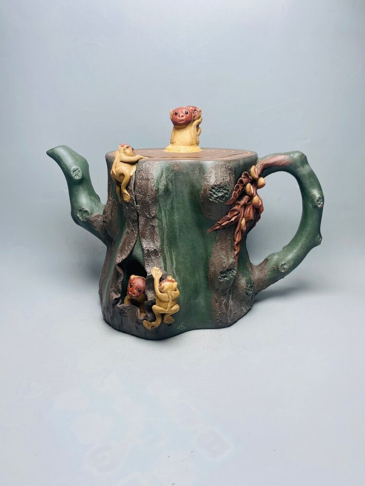 l-0Chinese Yixing Zisha Clay Handmade Exquisite Teapot （灵猴 底款：燕亭）