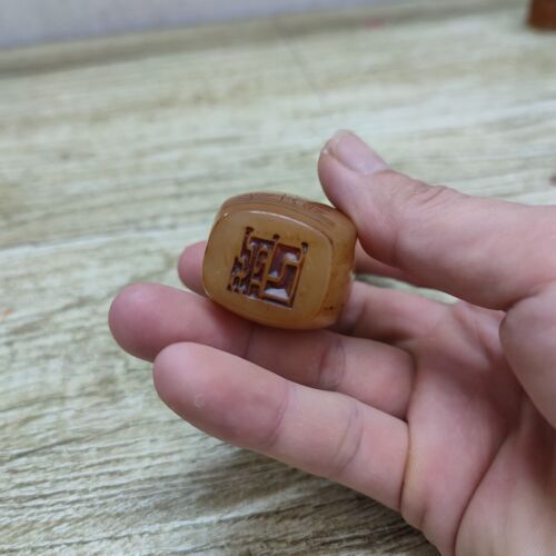 collection carved stone chinese snuff bottles old seal Shoushan Tianhuang statue