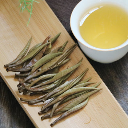 White Tea Baekho Silver Needle Spring Tea Pu'er Tea Ancient Tree Pure Material