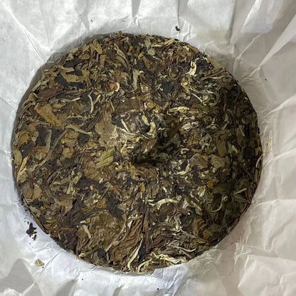 357g Yunnan Pu-erh Raw Tea Moonlight White Puerh Shengcha Spring Pu'er Green Tea