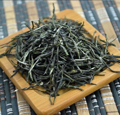 High quality early spring E Mei Mao Feng green tea, Ming Qian E Mei Mao Feng tea-