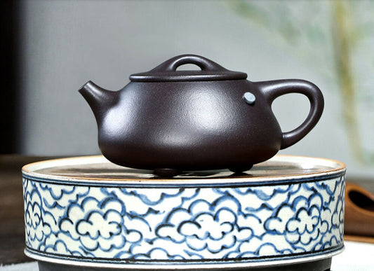 250cc China Yixing Handmade Purple Sand Black Clay Teapot Stone Pio Hu Teapot-