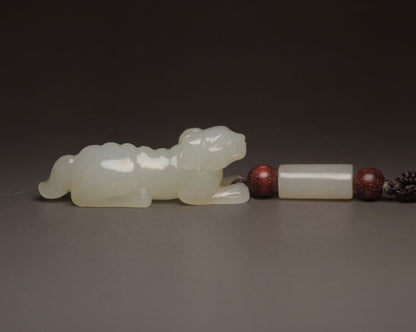 Top Chinese Natural White Hetian Jade Carved Dog 旺财 Statue Gift Animal Small Art