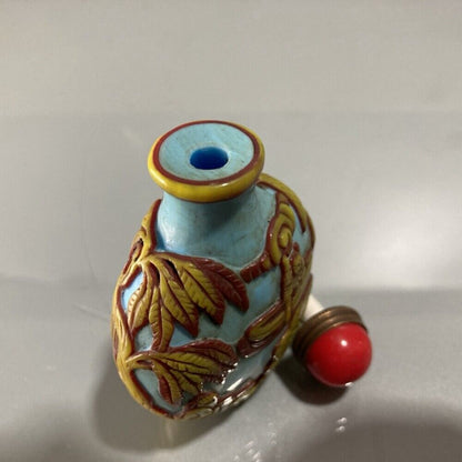 chinese beijing carved glass snuff bottle antique carving Figurine statue story