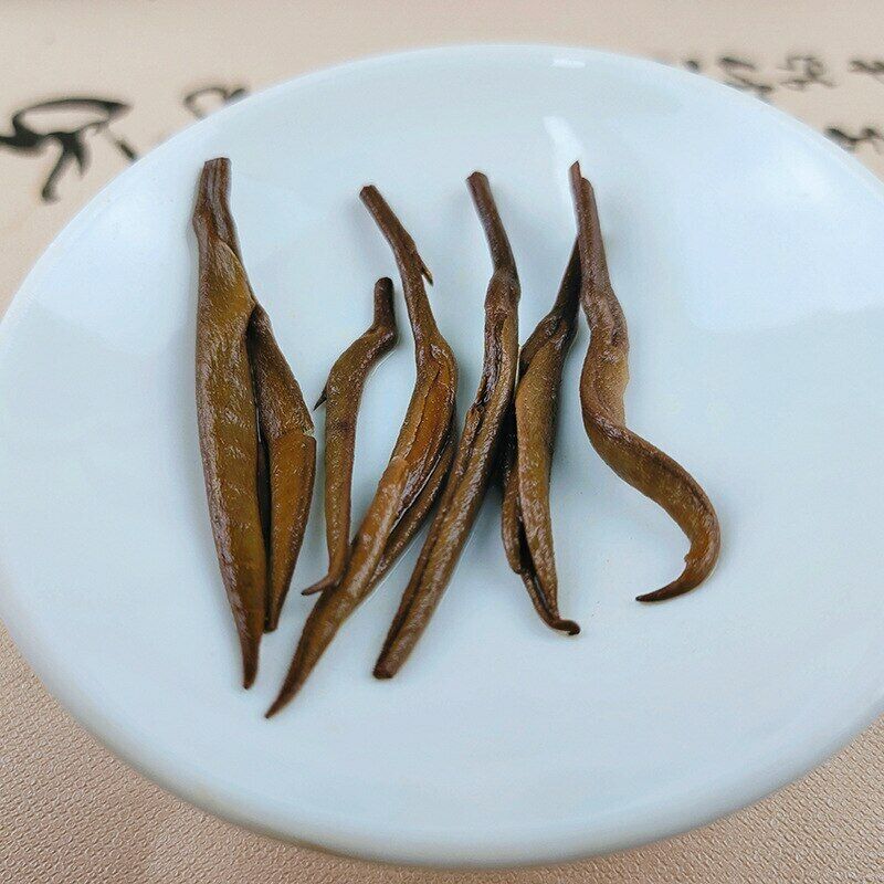 Yunnan Black Tea Dian Hong Gold Needle Jinya Golden Monkey Chinese Tea 150g