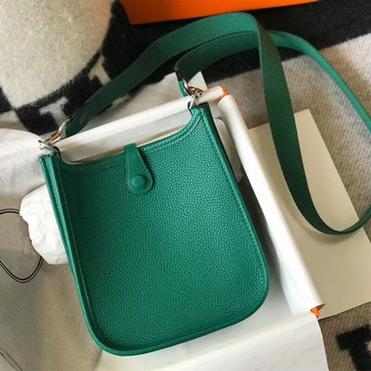 2022 NEW Women's Bucket Bag Handbag Hollowed Crossbody Bag Leather