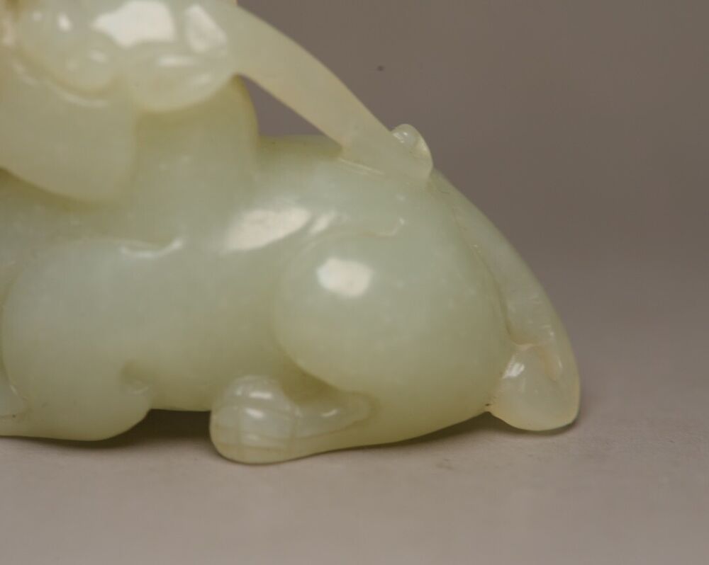 Top Chinese Natural Hetian Jade Carving Exquisite Unicorn Statue Collection Art