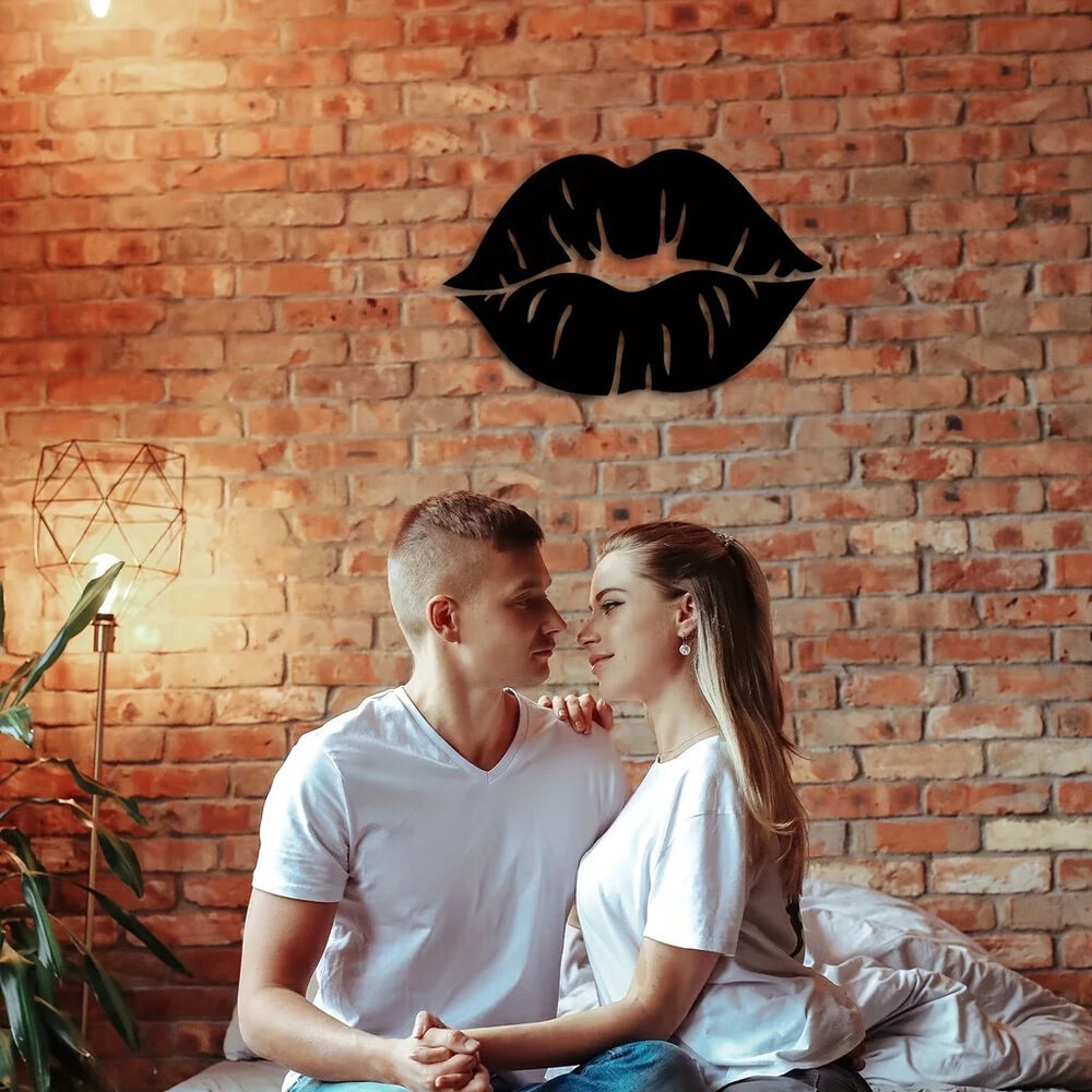 Metal Sexy Lips Wall Art,Ready To Hang Metal Wall Decorations For Bedrooms