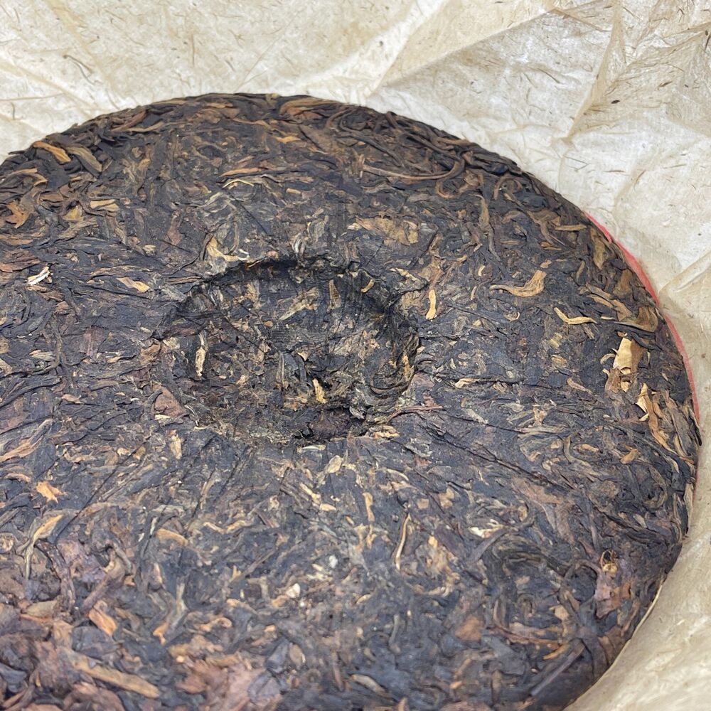 Pu-erh tea,2005, Menghai Yiwuzheng Mountain Wild Tea-Superior Grade