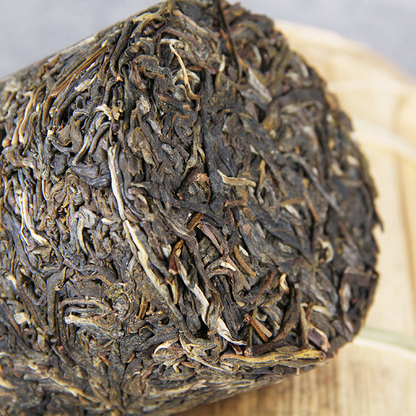 Yunnan Xiao Xigui Longzhu Longzhu Pu'er Tea Column 1000g Spring Tea-