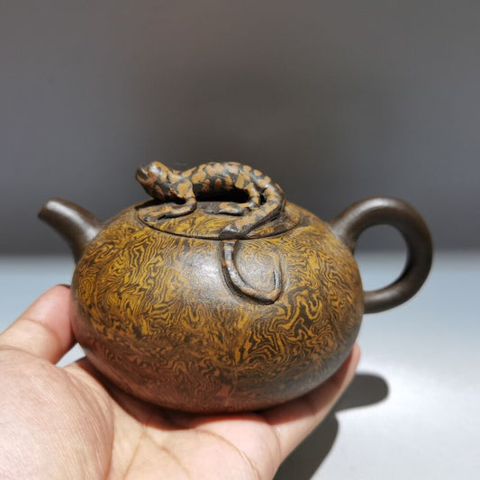 6" Chinese Yixing Zisha Clay Handmade carved lizard Kung Fu Tea Exquisite Teapot