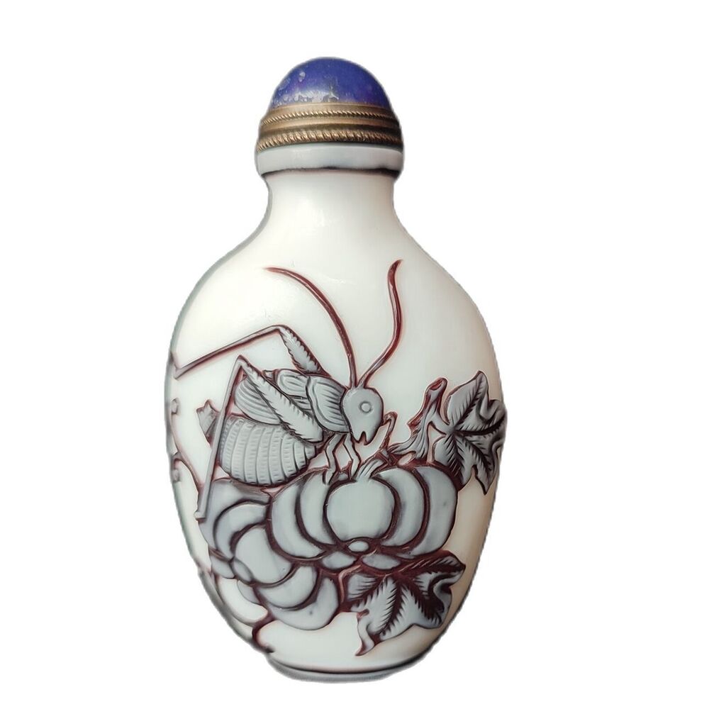 Chinese Peking Glass Snuff Bottle Box Statue Carving Mantis Sculpture Mantodea