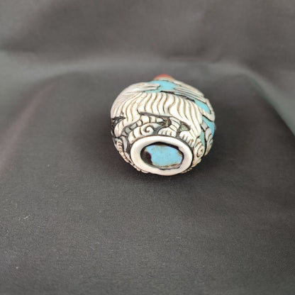 Old Peking Glass Snuff Bottle overlay snuffbox kylin pixiu statue carvings rare