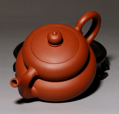 Authentic Yixing handmade purple clay teapot gourd teapot 180ml