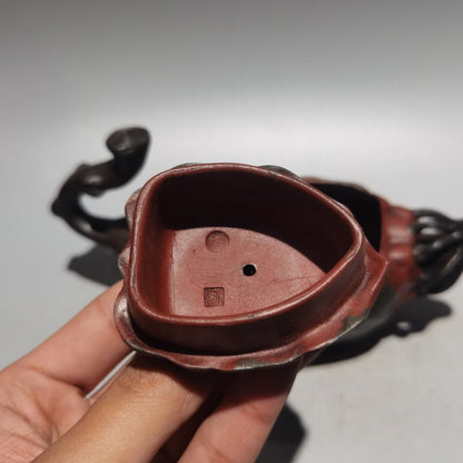 Antique Chinese Yixing Zisha Clay Exquisite Teapot Tea Sand-fired Grape cicada