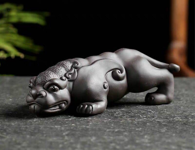 creative yixing zisha tea pet purple clay mythic animals home decoration Chinese