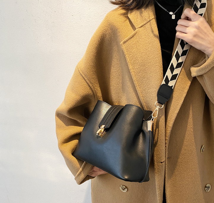 Fashion Handbag Shoulder Retro Bucket Bag Messenger Bag
