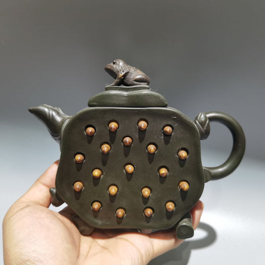 Chinese Yixing Zisha Clay Handmade Exquisite Teapot品名：青蛙莲子壶 低款：蒋蓉