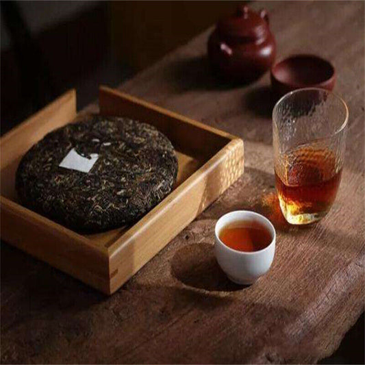 2006 Pu'er Cooked Tea Cake Menghai Brown Mountain Old Tree Pu-erh Black Tea 357g