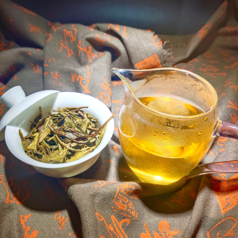 357g Yunnna Pu'er Tea Jingmai Early Spring Raw Puerh Tea Cake Pu-erh Shengcha